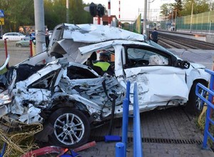 Wypadki na przejazdach kolejowych. "Kierowcy zachowują się jak psy spuszczone ze smyczy"