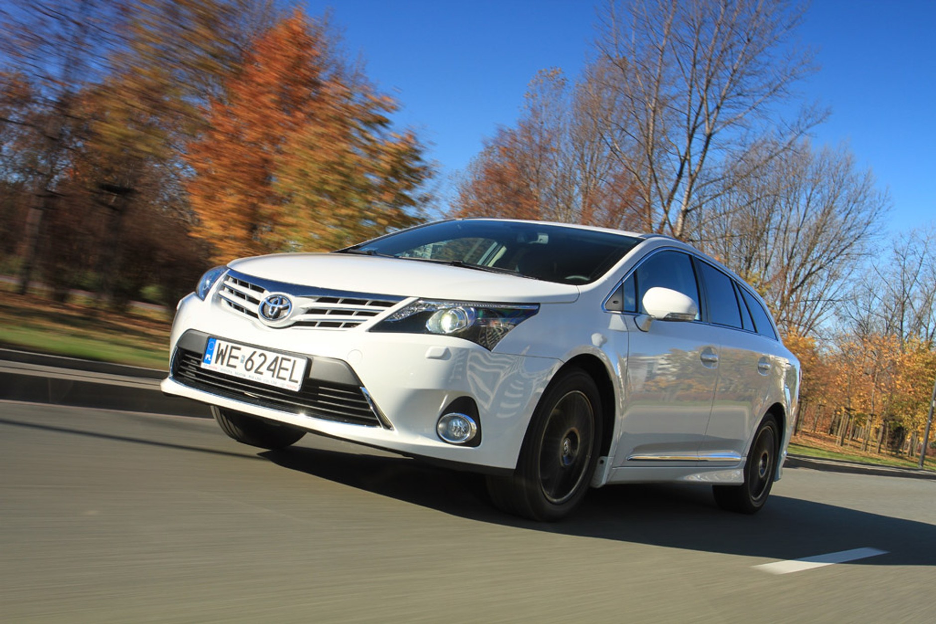 Test Toyoty Avensis Kombi 2.0 D-4D: rodzinnie i sportowo