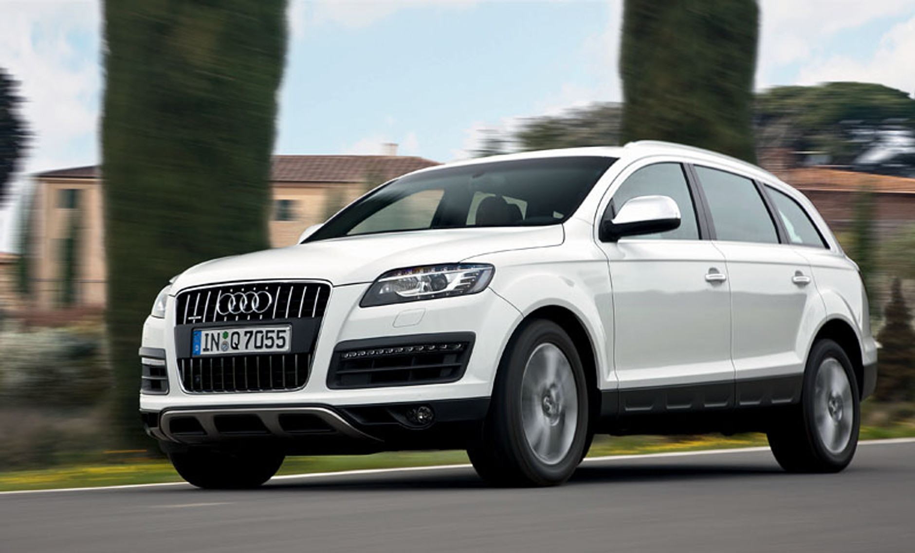 Audi Q7: facelifting i mniejsze zużycia paliwa (fotogaleria)