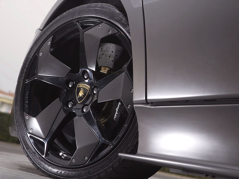 Lamborghini Reventon: zacisze z krewnym odrzutowca (fotogaleria)