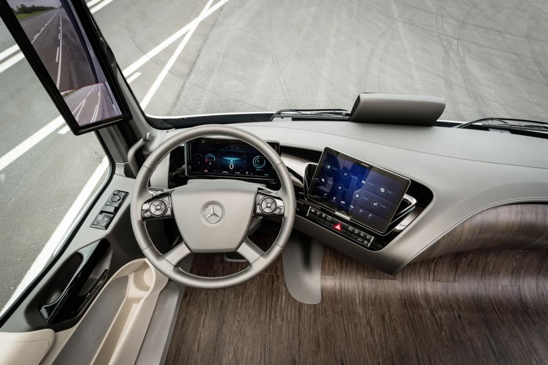 Mercedes-Benz Future Truck 2025