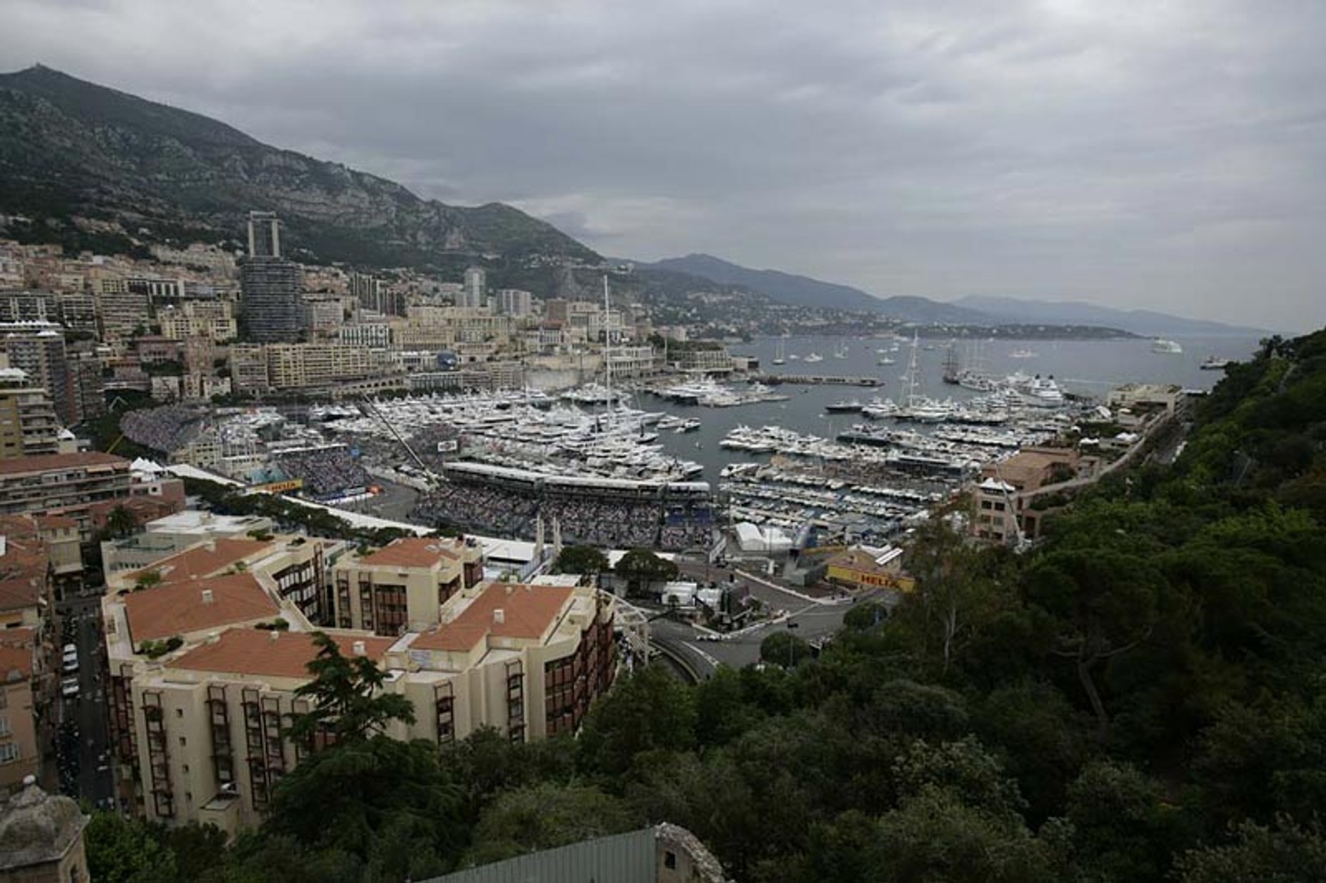 Grand Prix Monaco 2007: dziewczyny, gwiazdy filmu i F1 fotografował Jiří Křenek