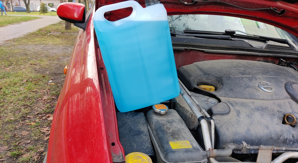 Jaki jest najtańszy płyn do spryskiwaczy?