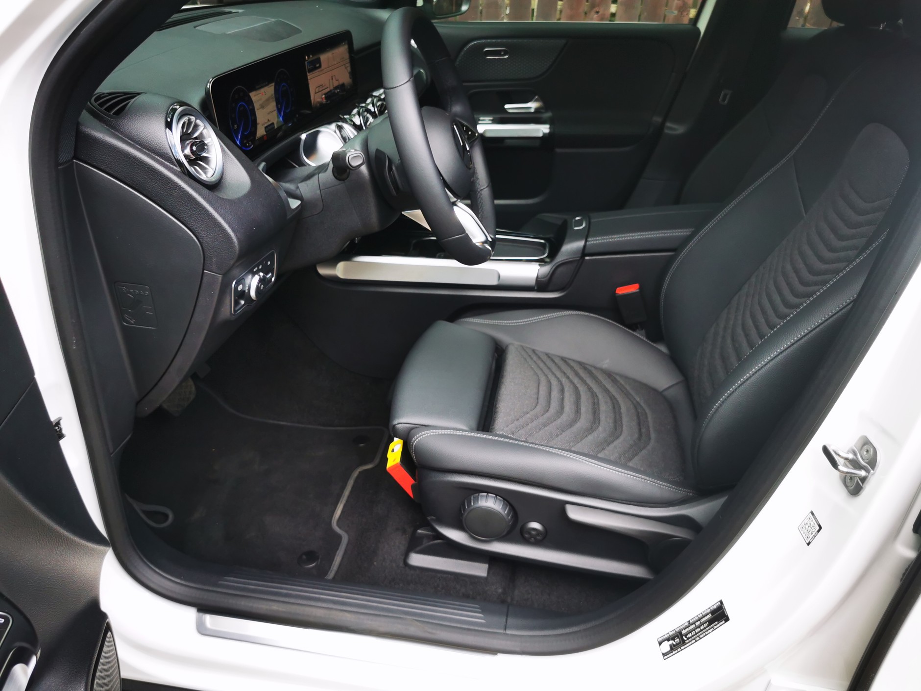 Mercedes EQB 250+