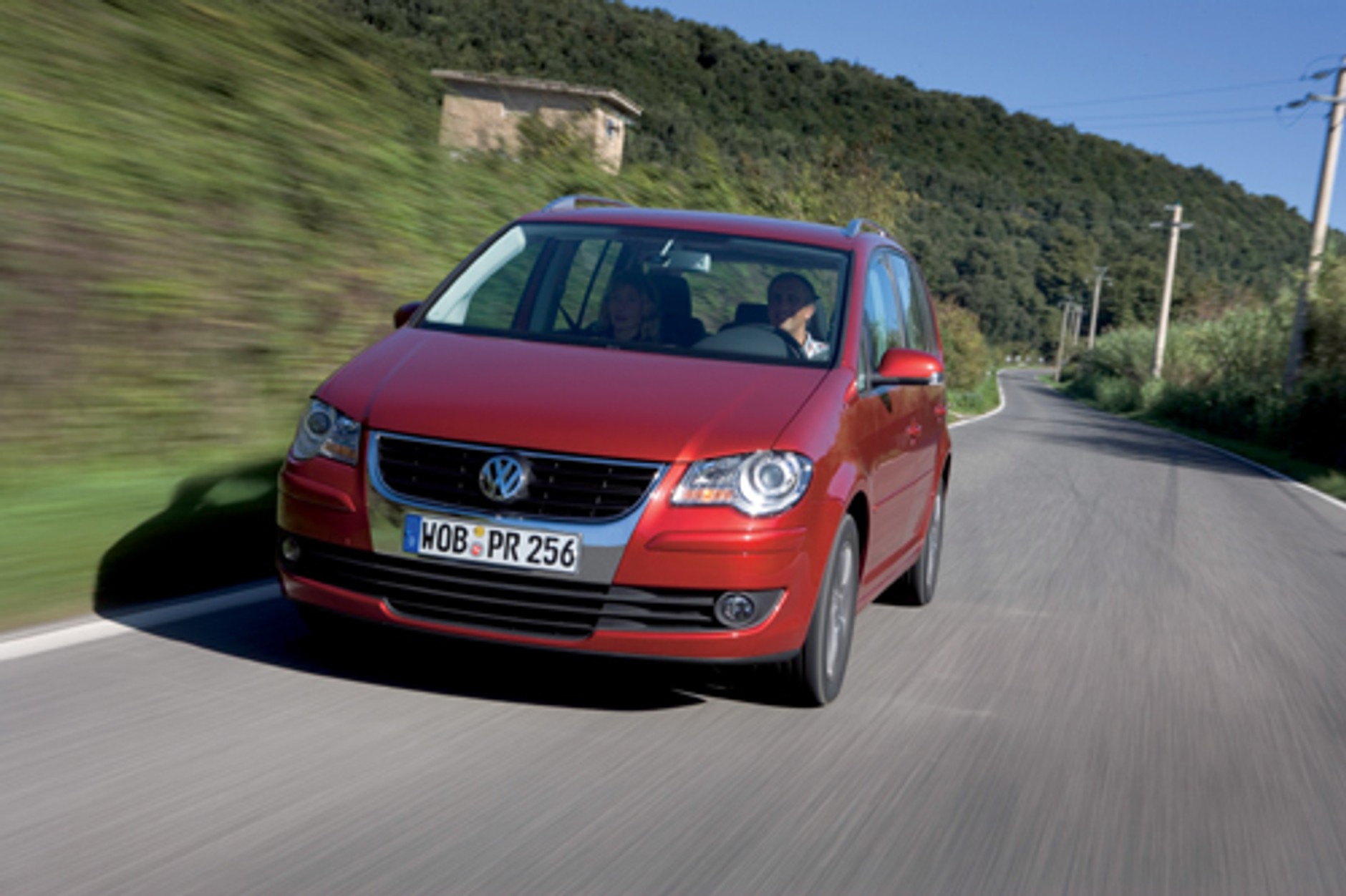 VW Touran - Nowy silnik i face lifting