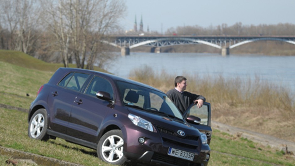 Toyota Urban Cruiser: Mieszczuch udający SUV-a