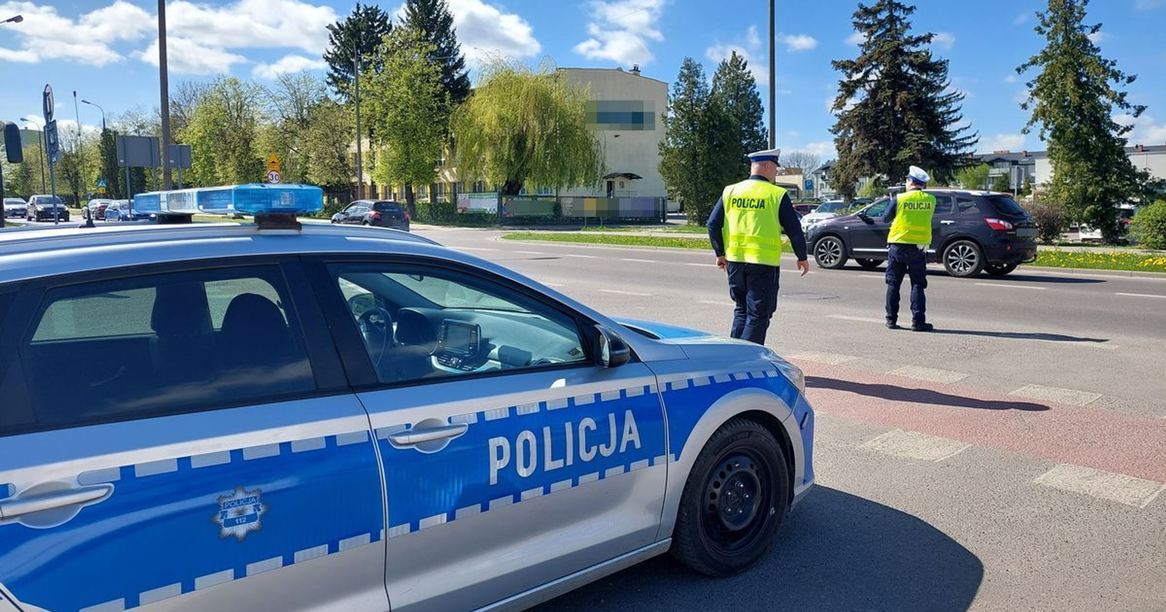 Policjanci od samego rana prowadzą specjalną akcję. Sprawdzają tylko jeden typ miejsc