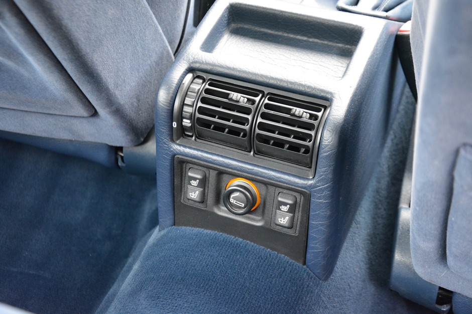 BMW 740i E32