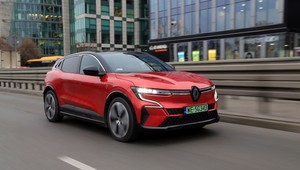 Renault Megane E-Tech EV60. Temperatura w dół, zużycie prądu w górę