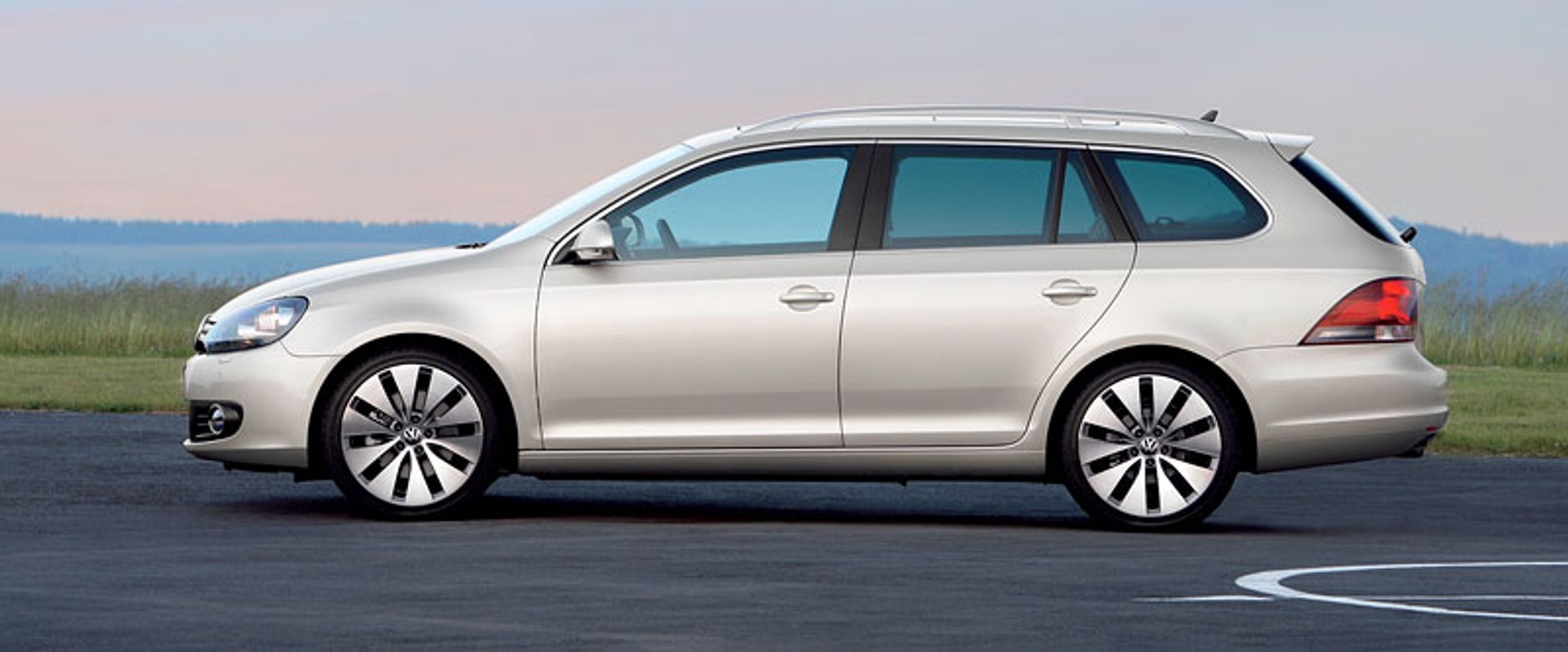 Volkswagen Golf Variant: dane techniczne, nowe zdjęcia