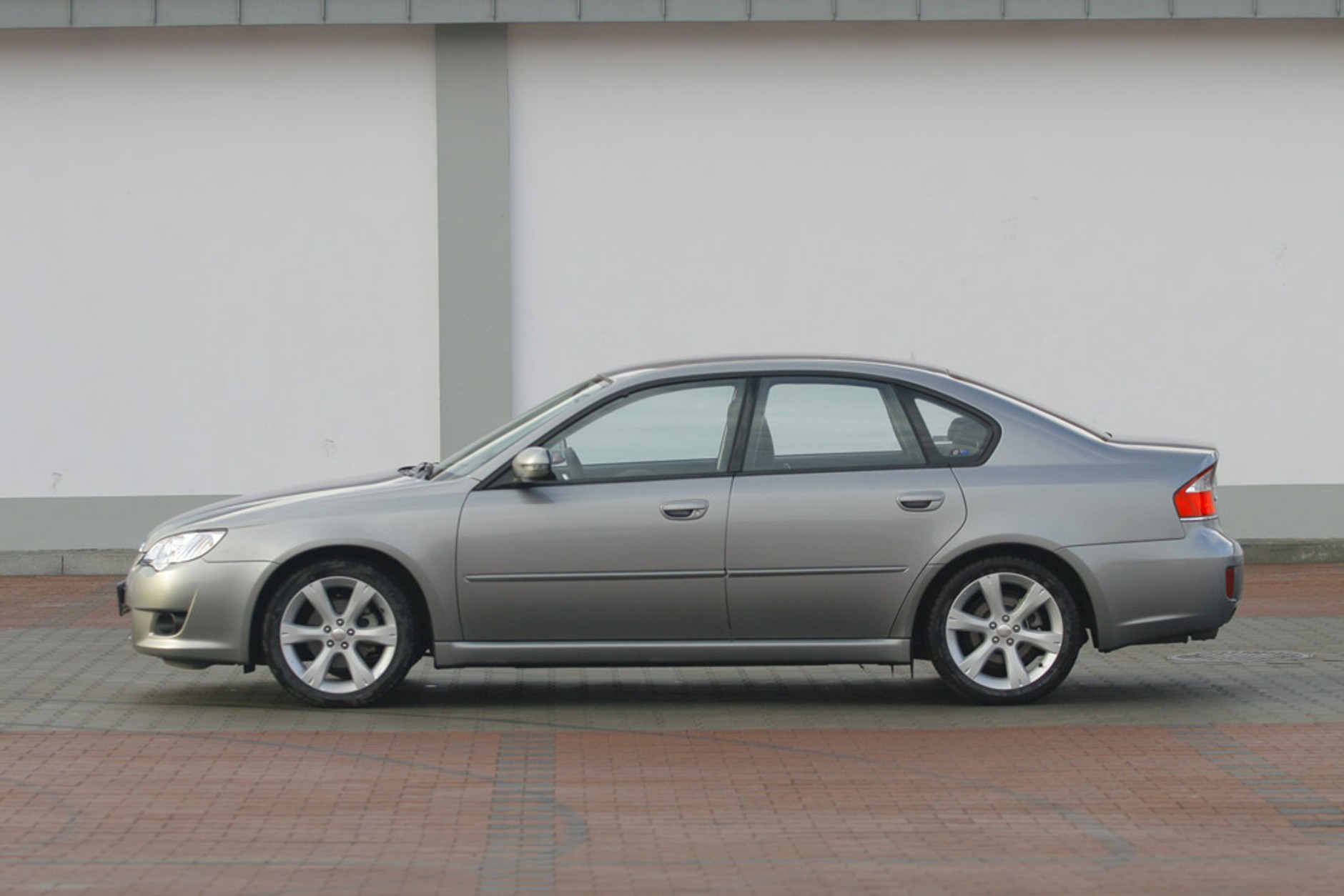 Subaru Legacy: pewne na drodze i w eksploatacji