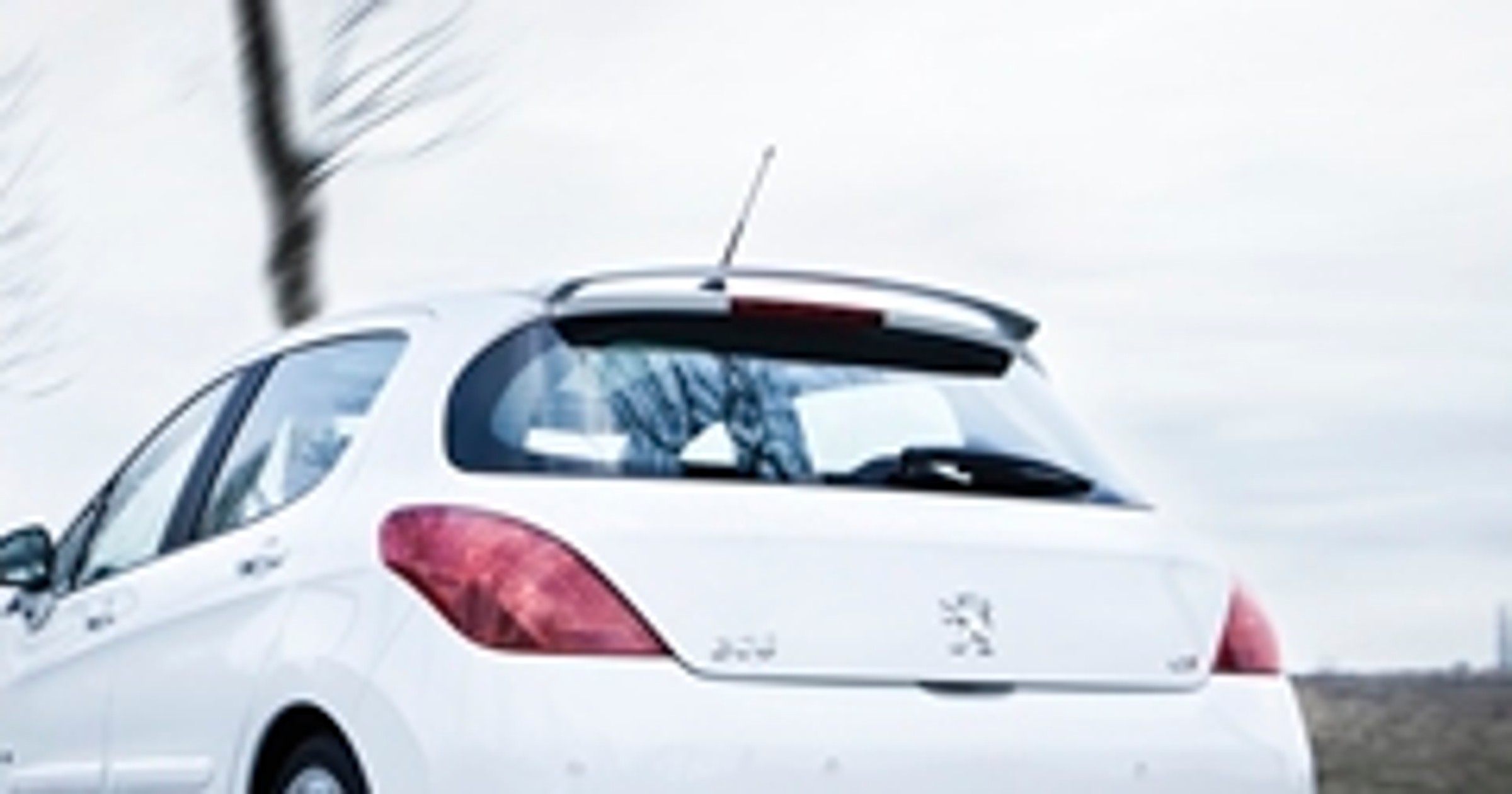 Peugeot 308 GTi nadjeżdża, a miało go w ogóle nie być