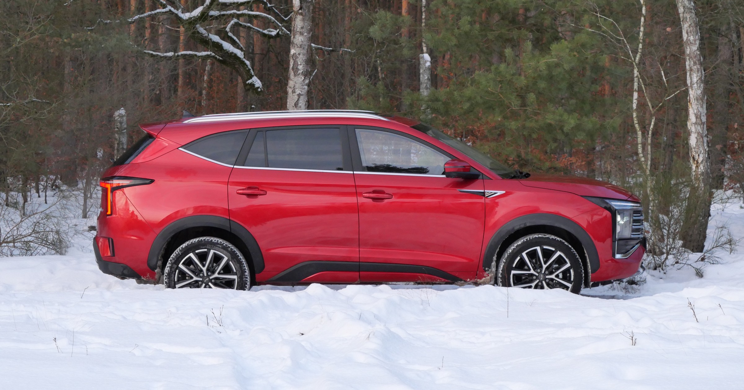 Samochód chińskiej marki - zdj. ilustracyjne