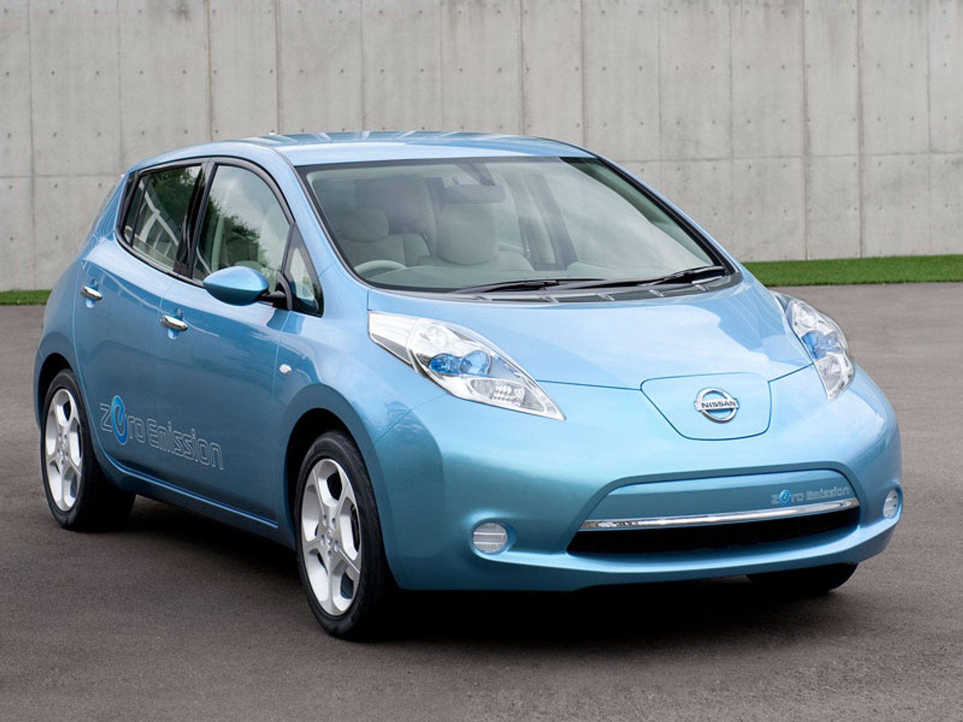 Nissan Leaf: rozpoczął się wiek pojazdów elektrycznych