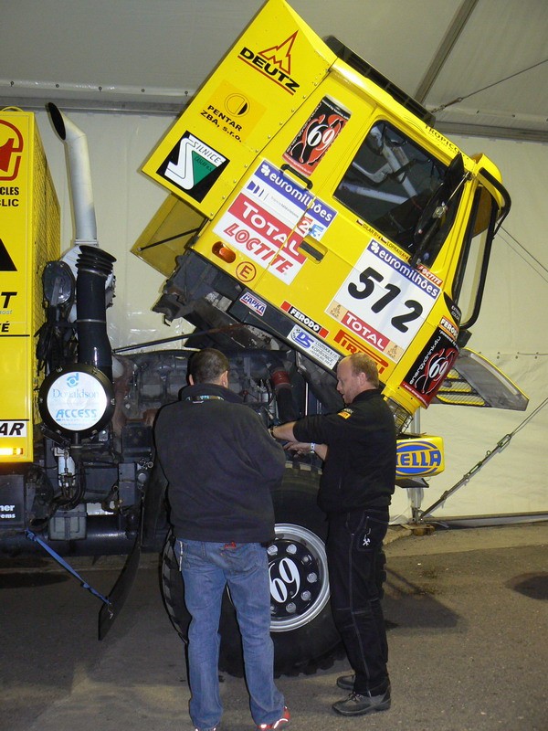 Loprais Tatra Team: wsparcie weterana