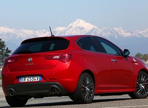 Systemy DNA i Q2 w modelach Alfa Romeo