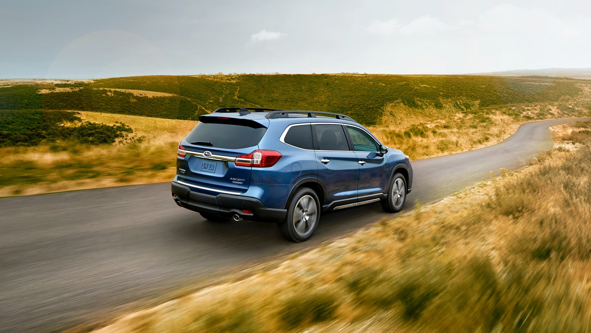 Subaru Ascent będzie można zamówić w wersji 7 i 8 osobowej. Produkcja samochodu będzie się odbywać w USA