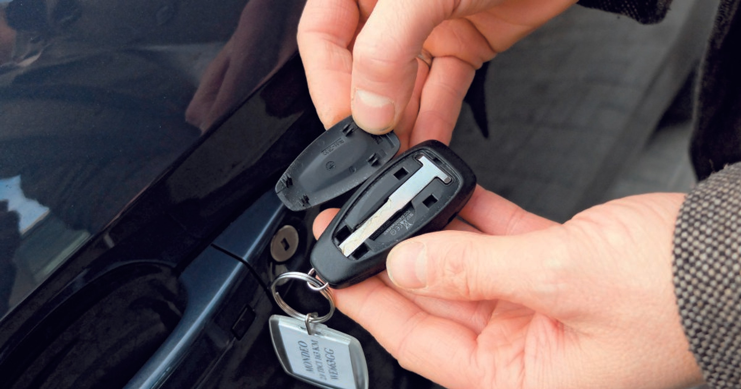 Ukryty kluczyk w pilocie od samochodu
