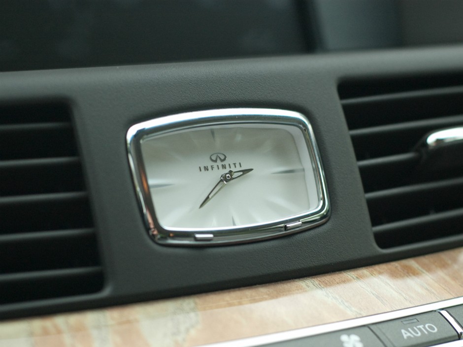Infiniti M35h GT: szybki, ekonomiczny i luksusowy