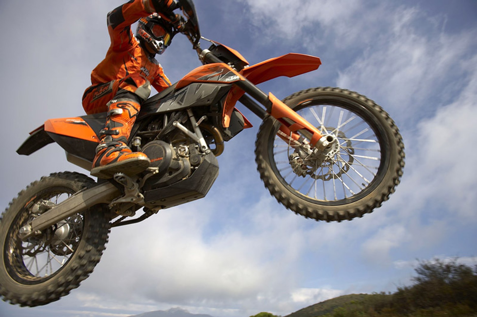 KTM 690 Enduro: pierwsza pomarańczowa nowość na rok 2008