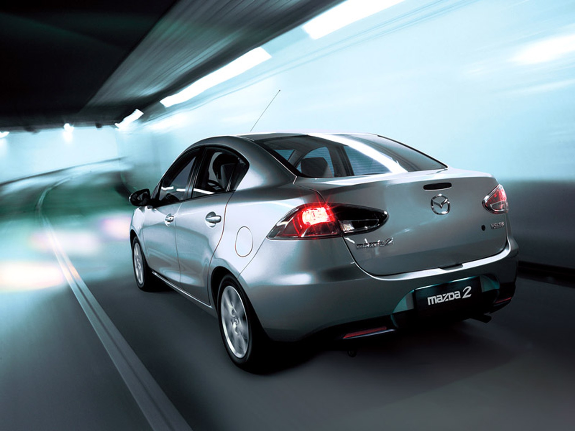 Mazda 2: prezentujemy kolejnego małego sedana