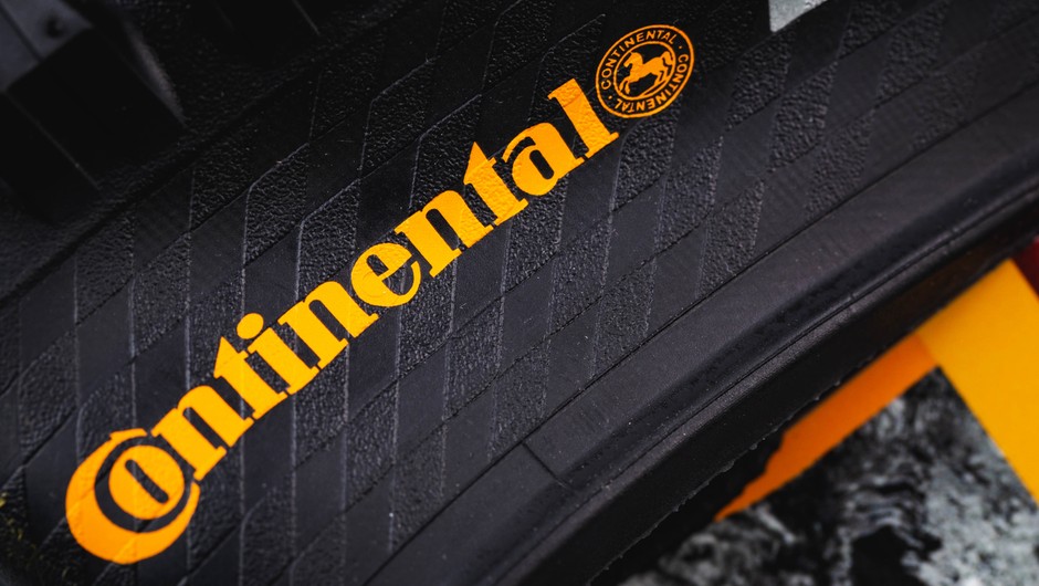 Continental opona
