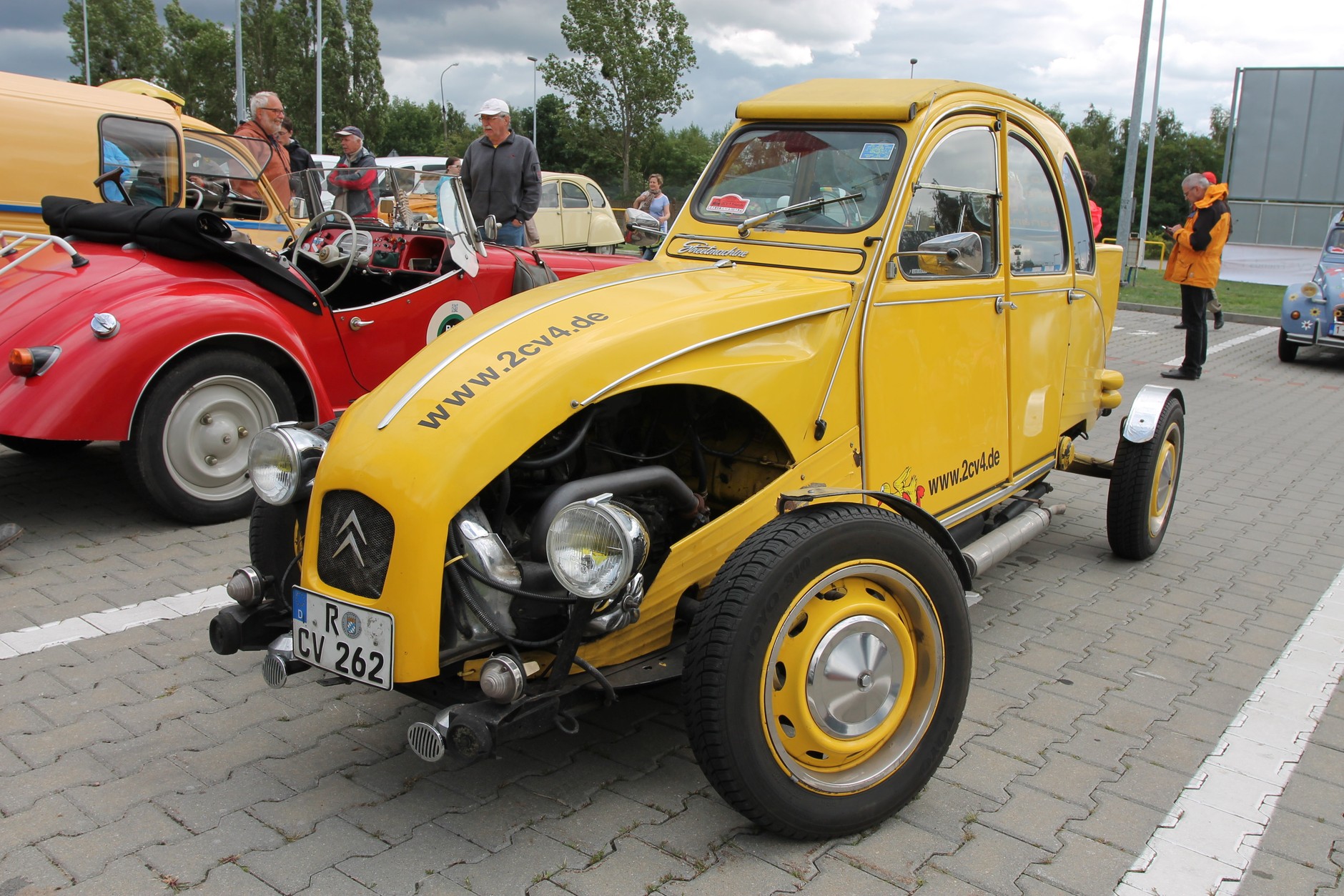 21. Światowy Zlot Miłośników Citroëna 2CV - Toruń 2015