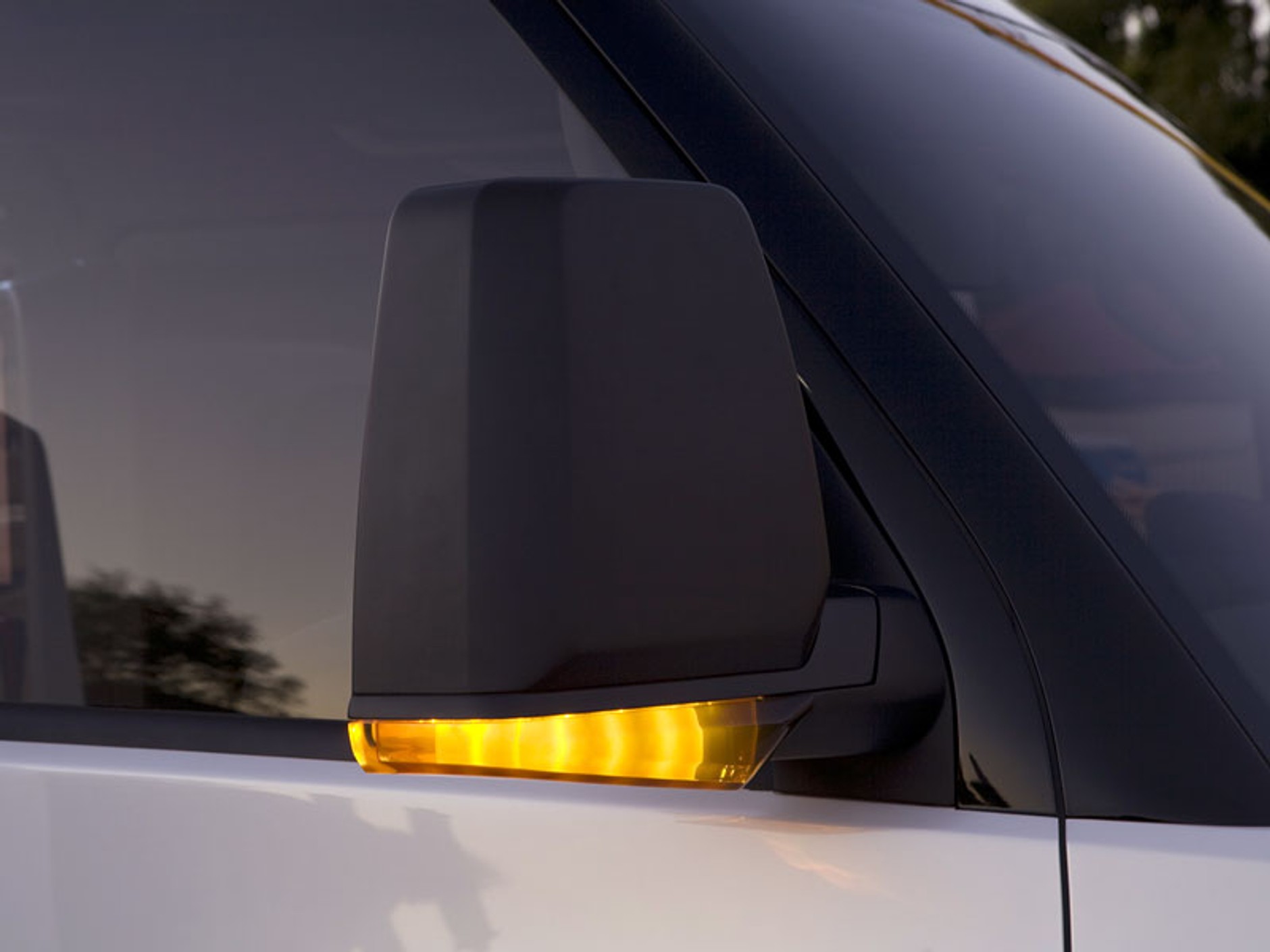 Nissan NV2500 Concept – nowe zdjęcia i bliższe informacje