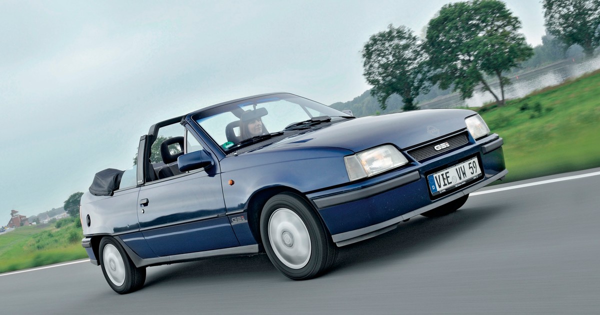 Opel_Kadett_E_GSi_Cabrio_cbi_13
