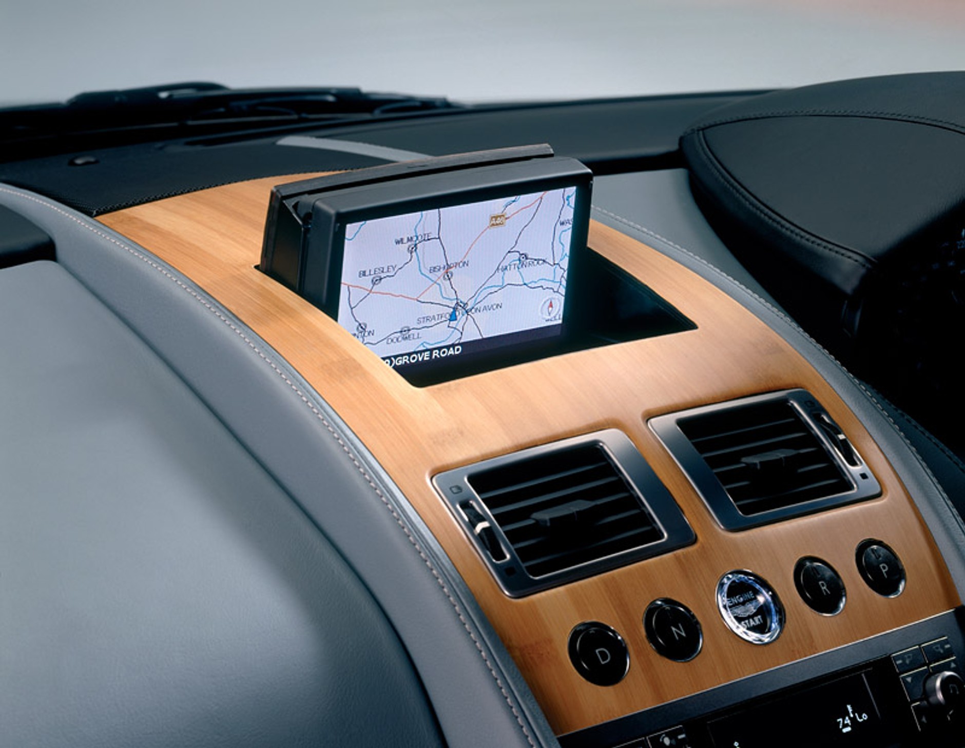 Aston Martin DB9: wymarzony samochód Brytyjczyków