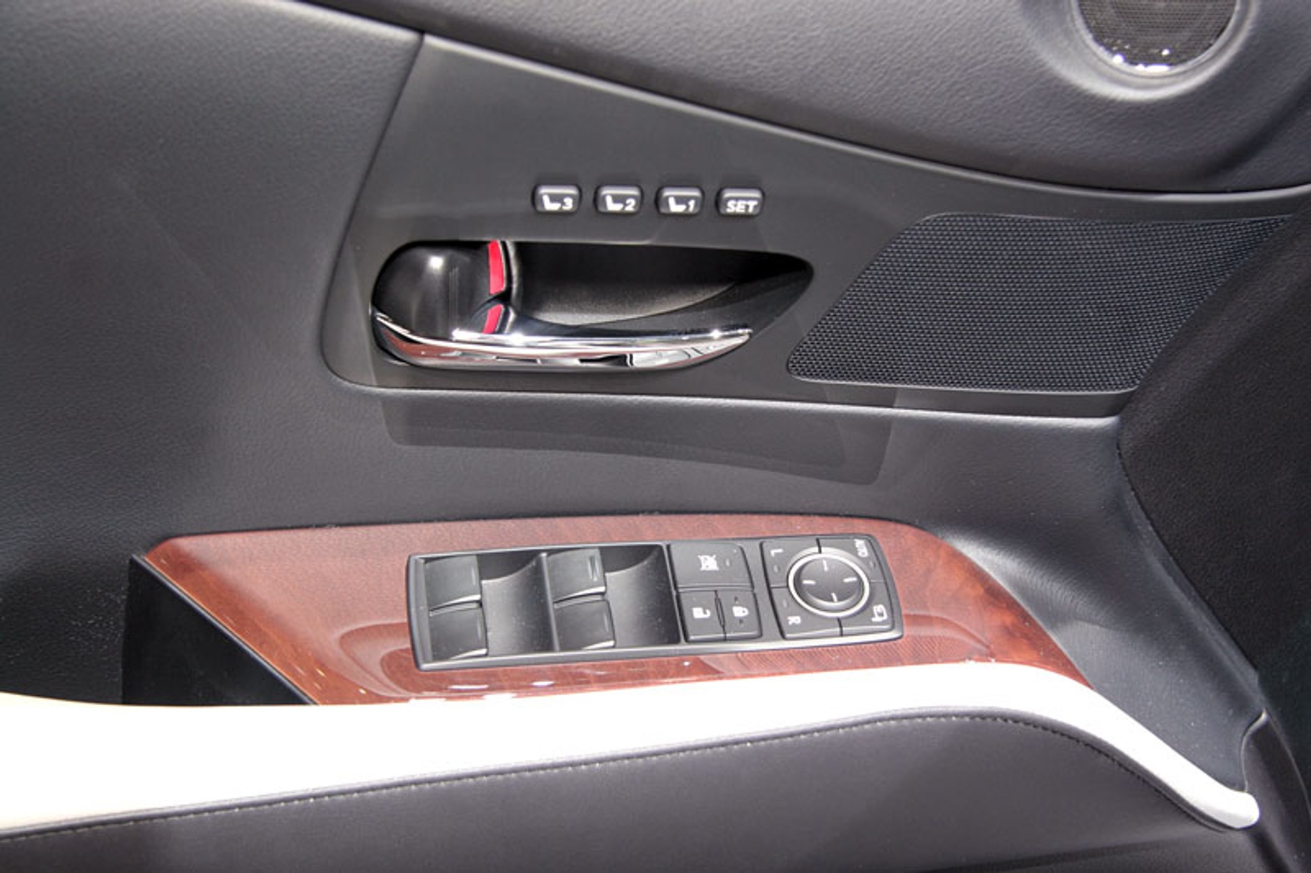 Genewa 2009: Lexus RX 450h – pierwsze wrażenia