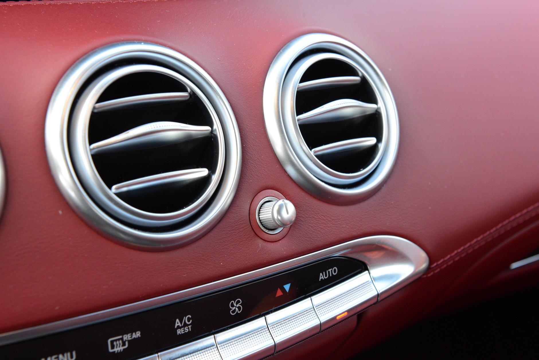 Mercedes S 560 Coupe