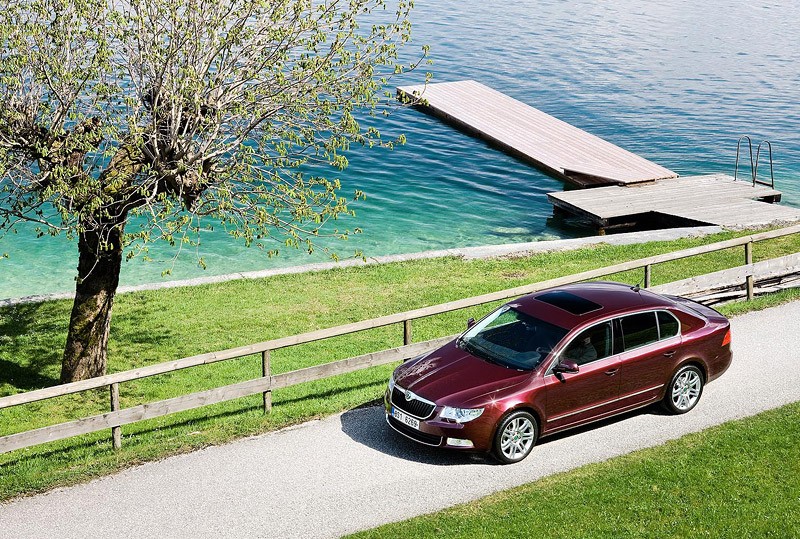 Škoda Superb: 4 lata gwarancji, 120 tys. km i bezpłatny serwis!
