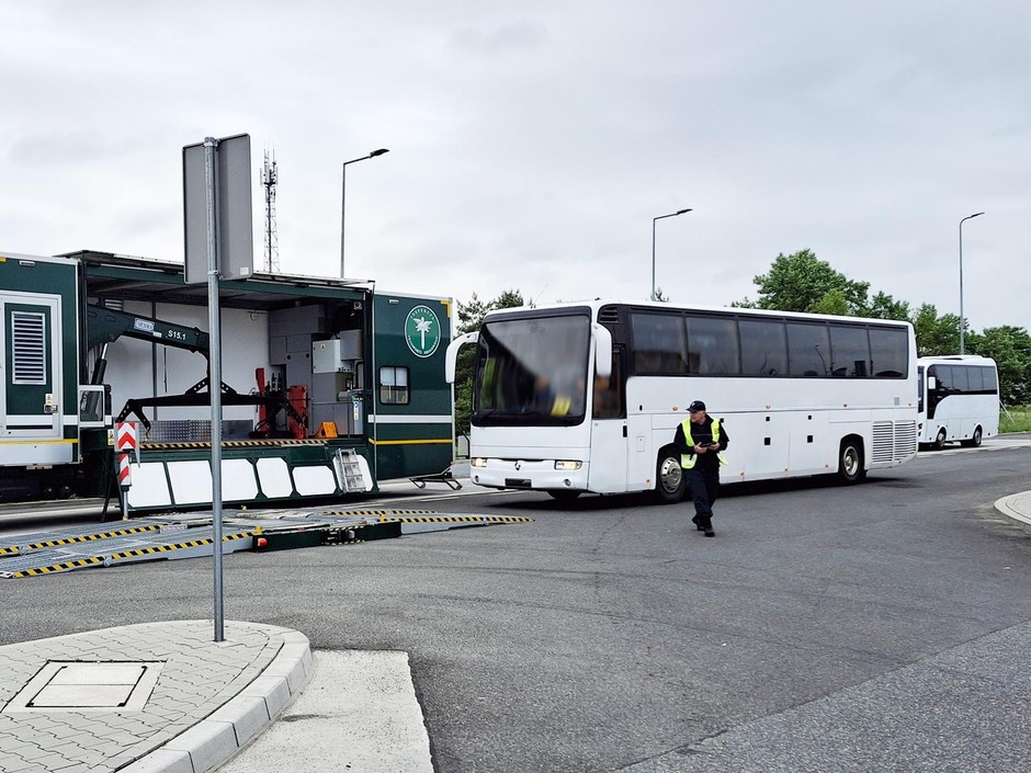 Kontrola autokarów