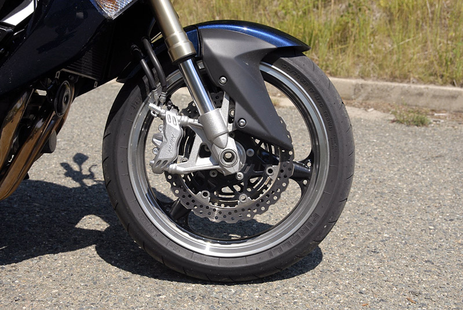 Kawasaki Z1000: sympatyczny osiłek (test)