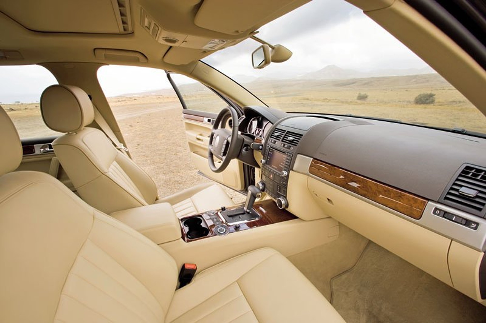 Zmodyfikowany VW Touareg – premiera w Paryżu