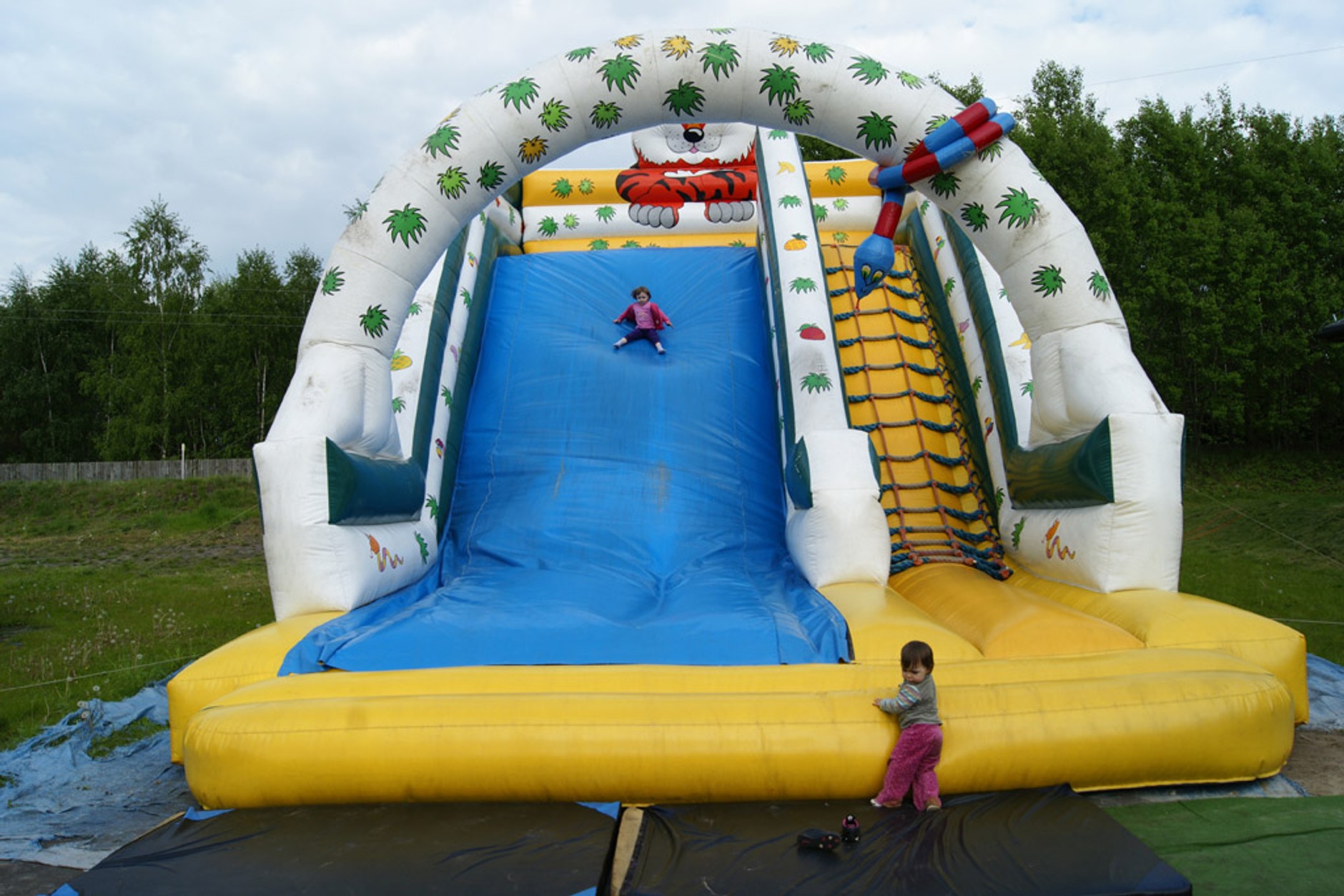 Rodzinne podróże z Fordem: nauka przez zabawę