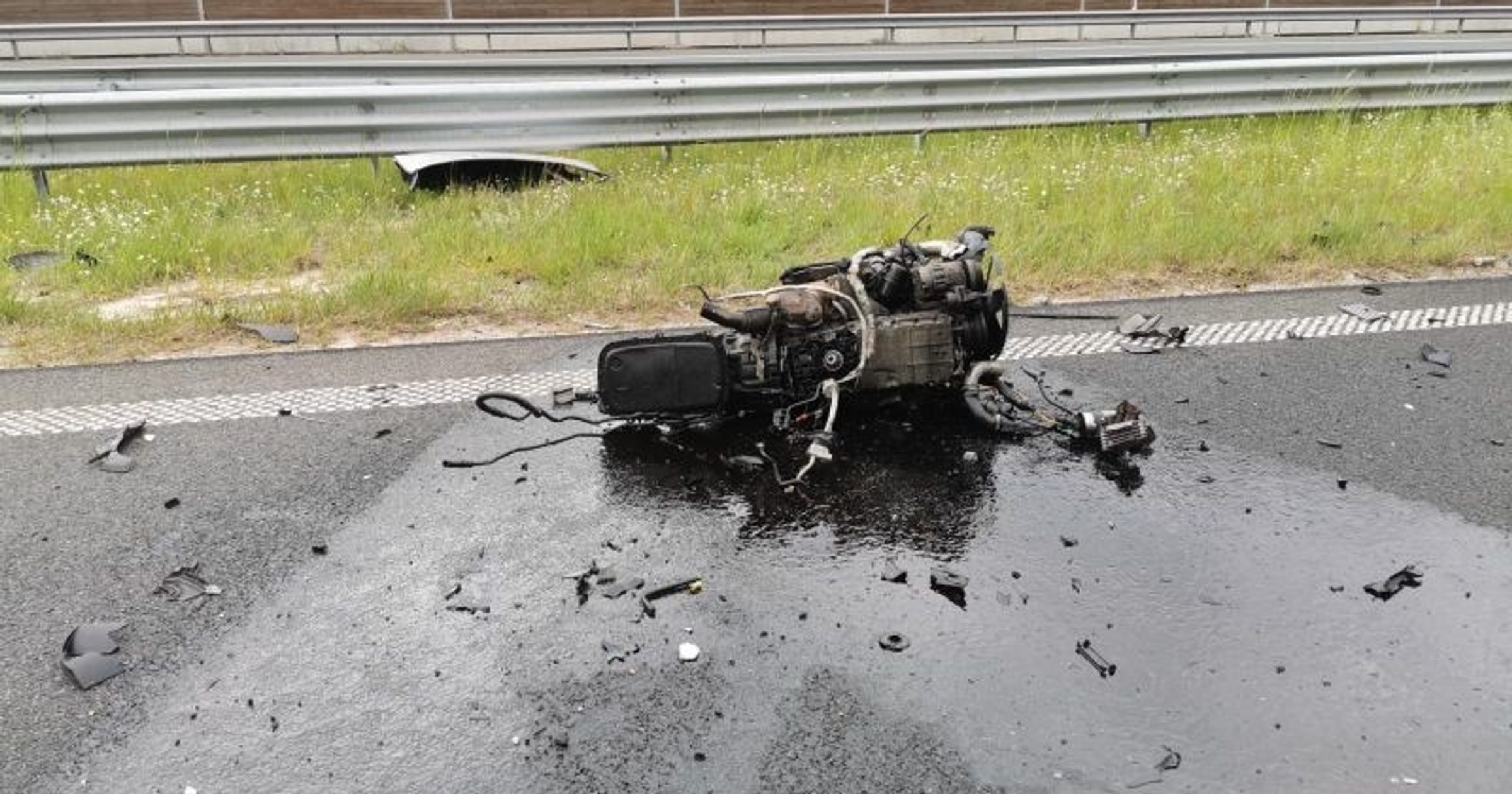 BMW rozbite na trasie S3