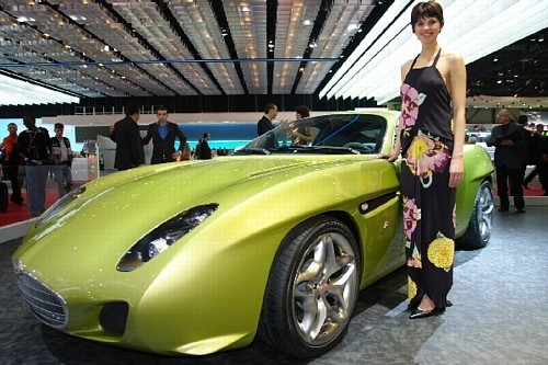 Dziewczyny Geneva Motor Show