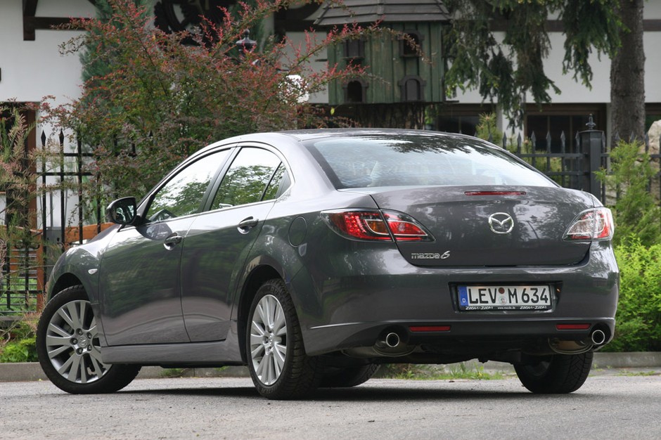 Ford Mondeo kontra Mazda 6 i Honda Accord: używane limuzyny dla rodziny