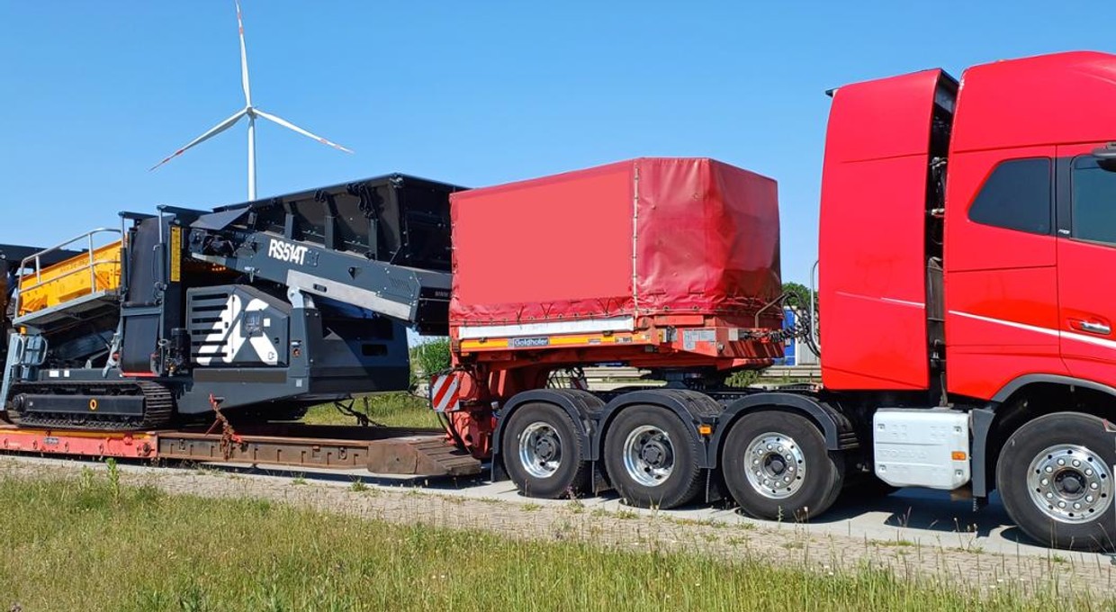 Przesiewacz drogowy nie dotarł do celu. Inspektorzy nie wierzyli w to, co widzą