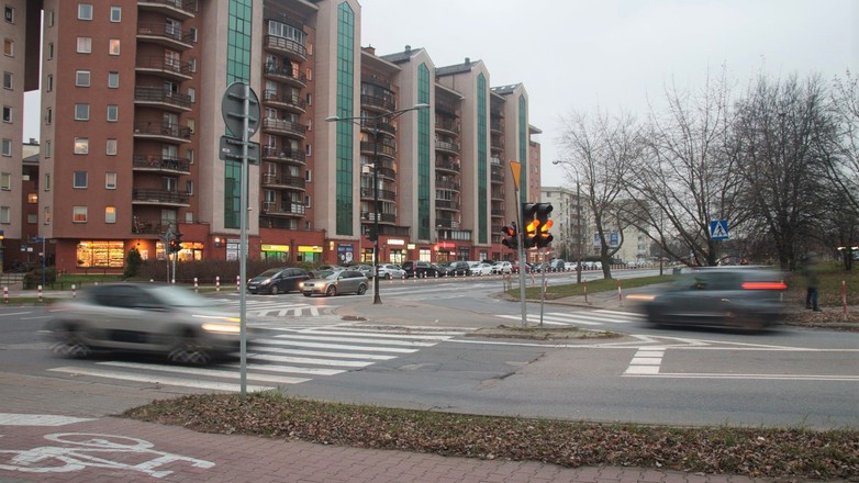 Skrzyżowanie ulic Rudnickiego i Kochanowskiego w Warszawie