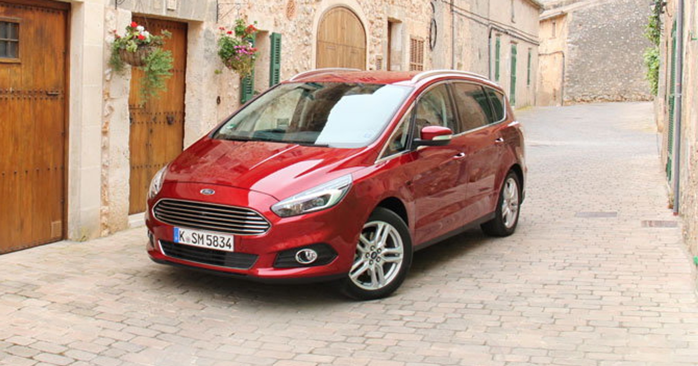 Ford S-Max - bardzo udana ewolucja
