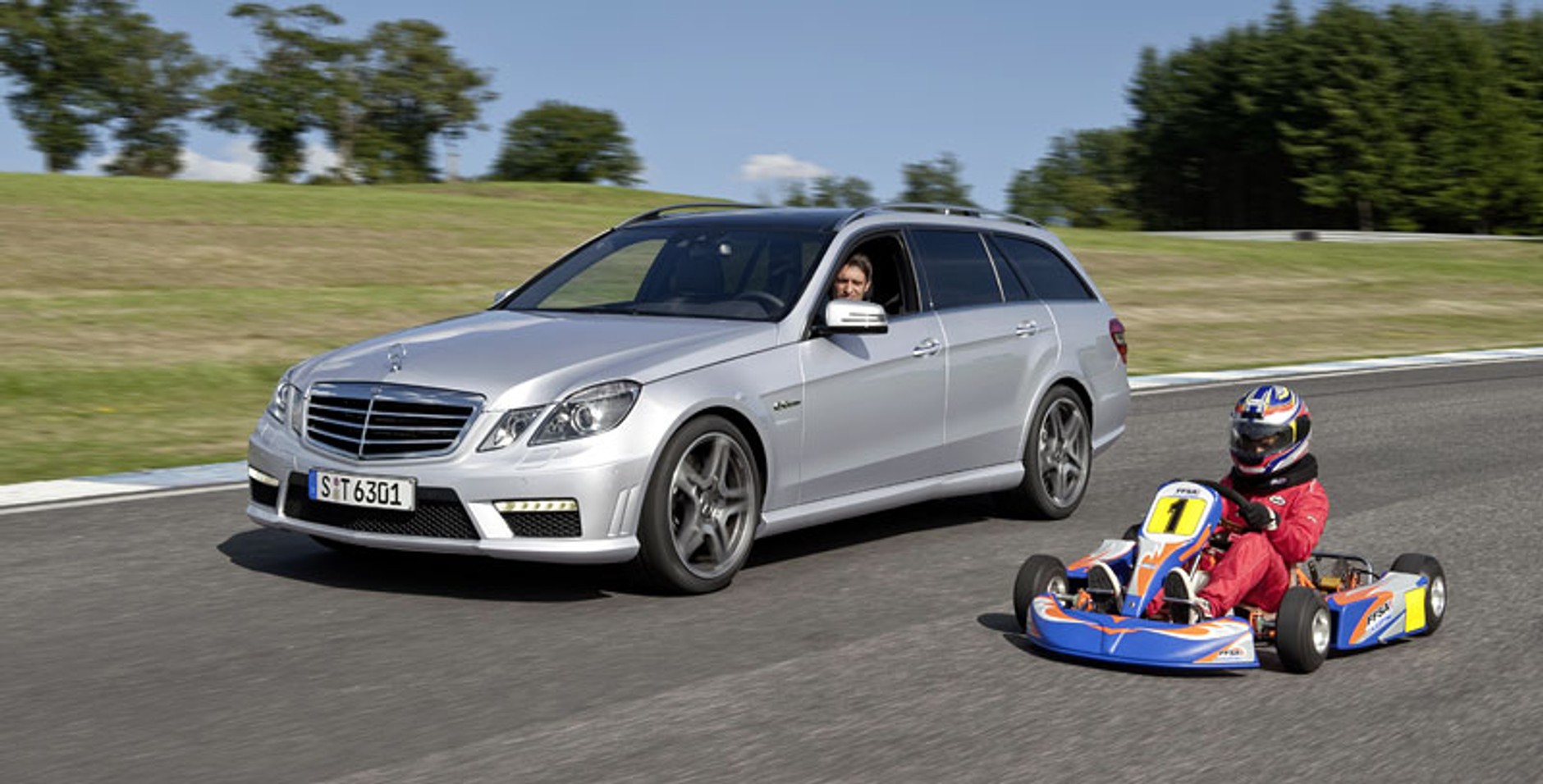 IAA Frankfurt 2009: Mercedes-Benz E 63 AMG T – pierwsze wrażenia, fotogaleria