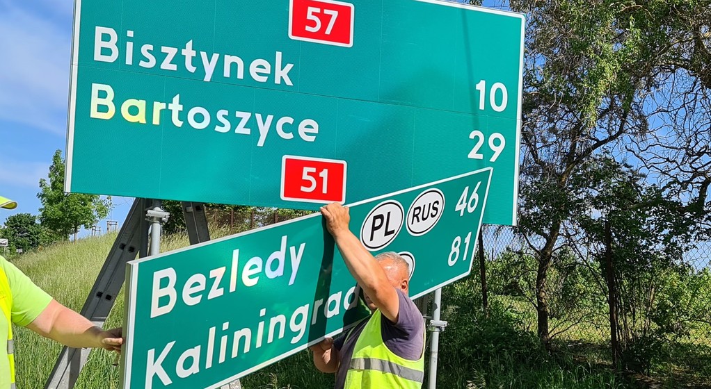 Ze znaków drogowych znika nazwa Kaliningrad. Zastąpi ją Królewiec
