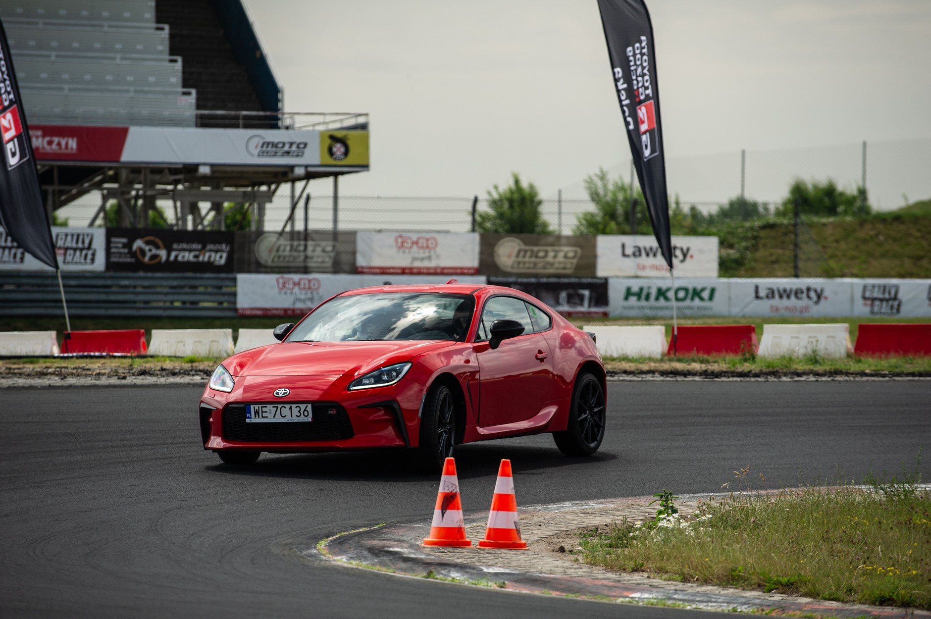 Toyoty linii GR i GR SPORT