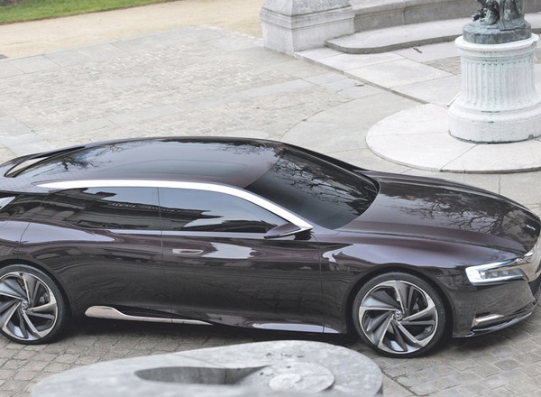 Citroen DS9: awangardowy następca „C6-ki”
