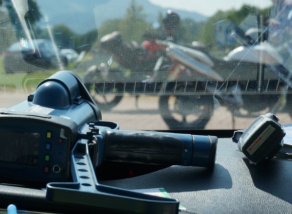 Policjanci prowadzili specjalną akcję. Kaskadowo kontrolowali jedną drogę