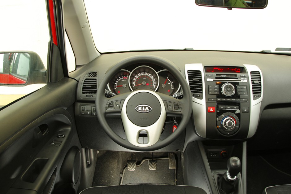 Maluchy, które nie boją  się wyzwań - Kia Venga kontra Honda Jazz i Nissan Note