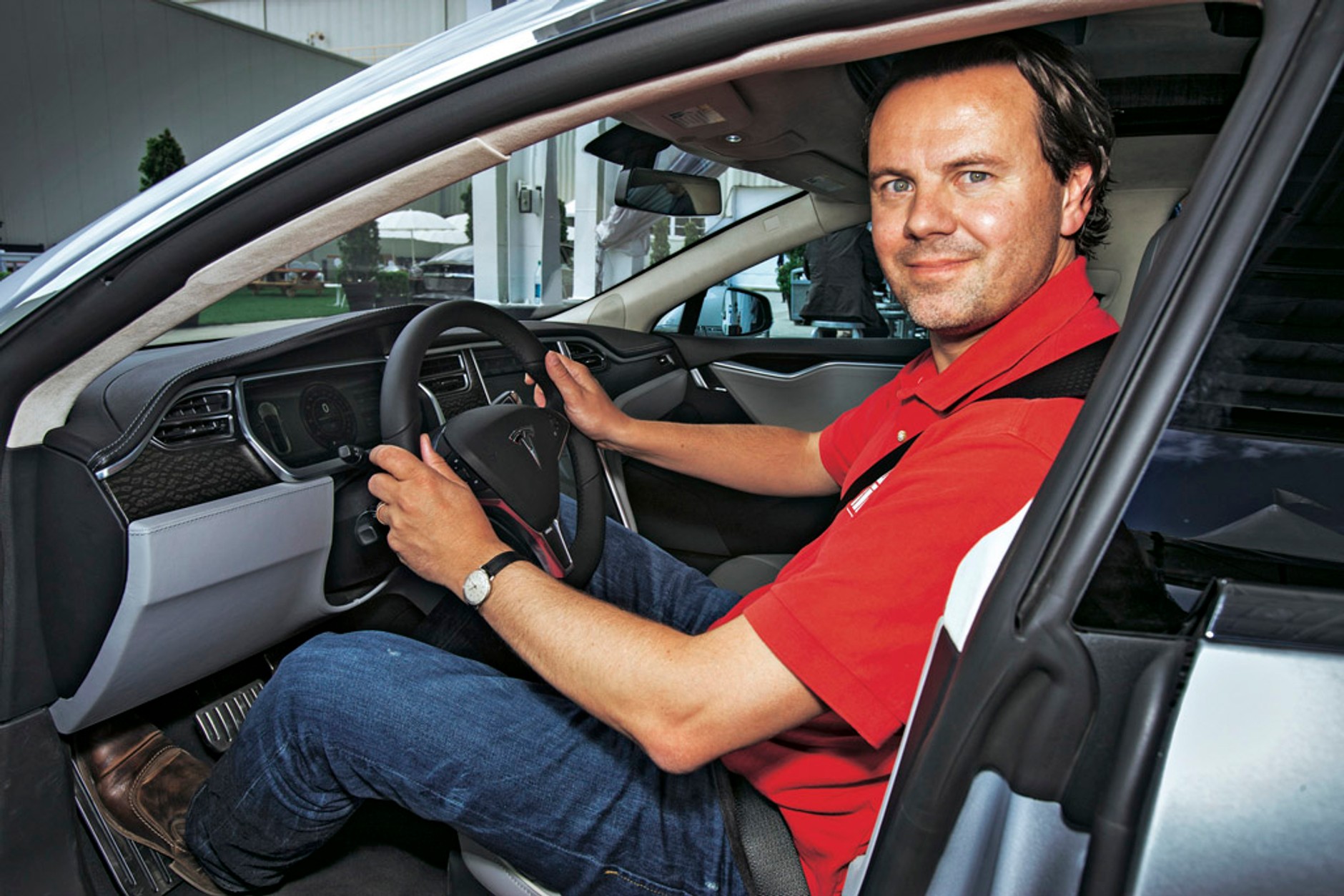 Tesla S: elektryczne auto dla całej rodziny